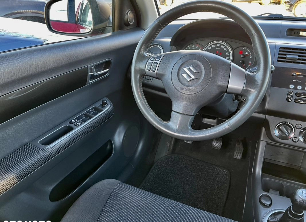 Suzuki Swift cena 12900 przebieg: 199000, rok produkcji 2007 z Szczecin małe 529